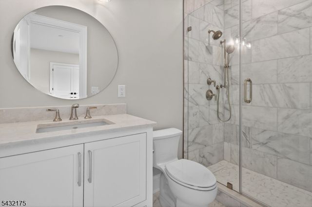 2 Ravinn Lane, Warren Twp., NJ 07059