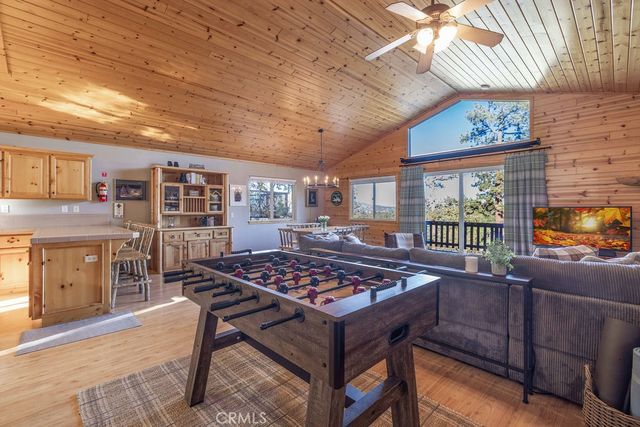712 Villa Grove, Big Bear City, CA 92314