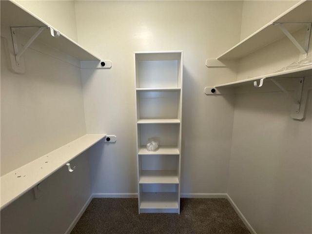 8580 NW 75th Terrace, Parkville, MO 64152