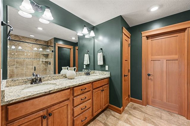 1215 Daylily Way, Troy, OH 45373