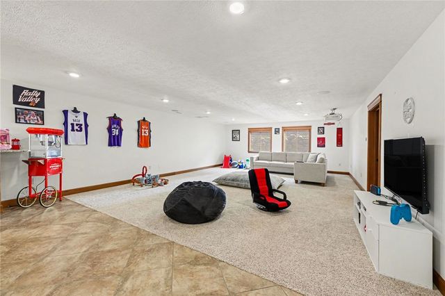 1215 Daylily Way, Troy, OH 45373