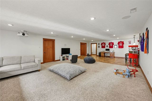 1215 Daylily Way, Troy, OH 45373