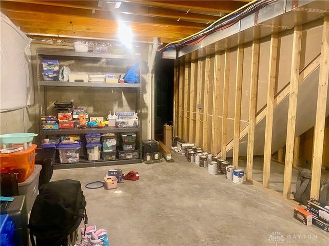 1215 Daylily Way, Troy, OH 45373