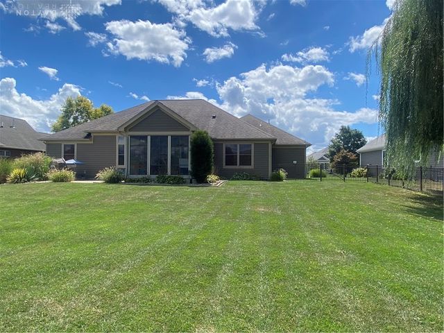 1215 Daylily Way, Troy, OH 45373