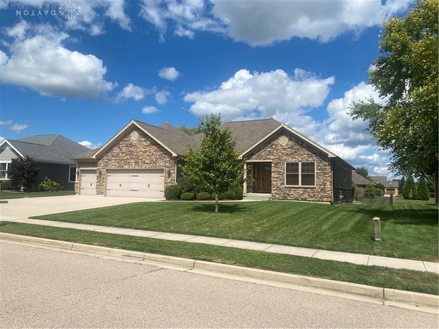 1215 Daylily Way, Troy, OH 45373