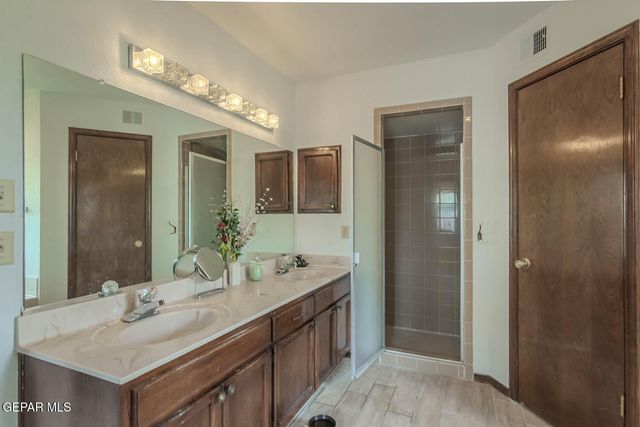 801 BELLA CUMBRE Drive, El Paso, TX 79912