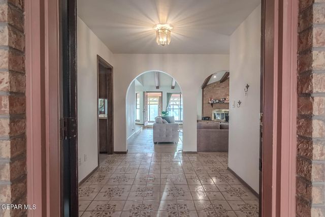 801 BELLA CUMBRE Drive, El Paso, TX 79912