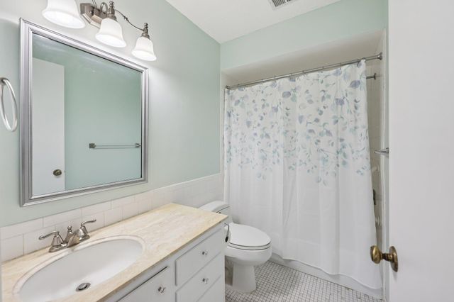 2200 Nevada Avenue S 316, Saint Louis Park, MN 55426