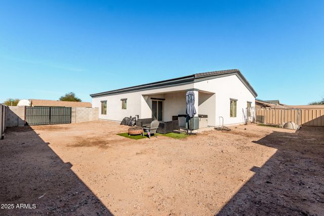 12459 W LOBO Drive, Arizona City, AZ 85123