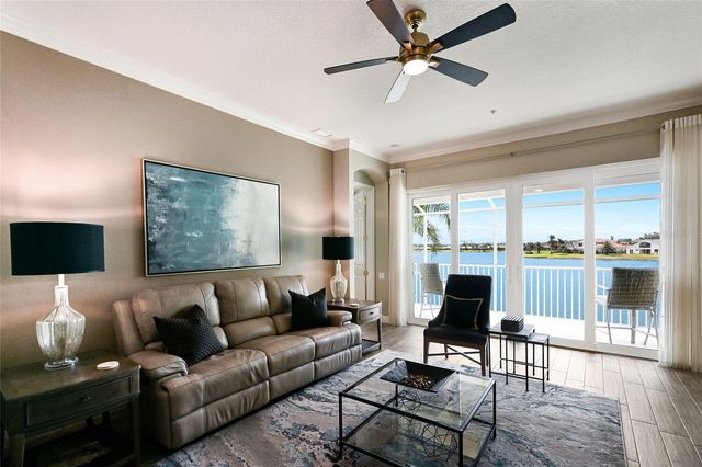 6523 MOORINGS POINT CIRCLE 202, Lakewood Ranch, FL 34202