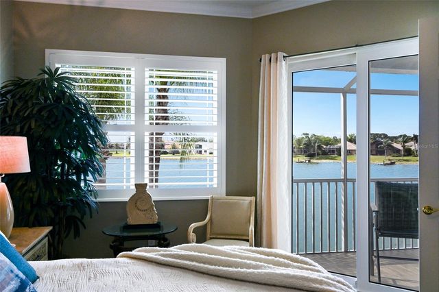 6523 MOORINGS POINT CIRCLE 202, Lakewood Ranch, FL 34202