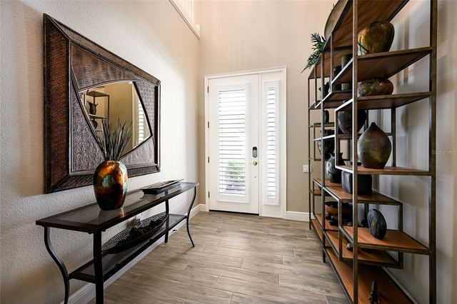 6523 MOORINGS POINT CIRCLE 202, Lakewood Ranch, FL 34202