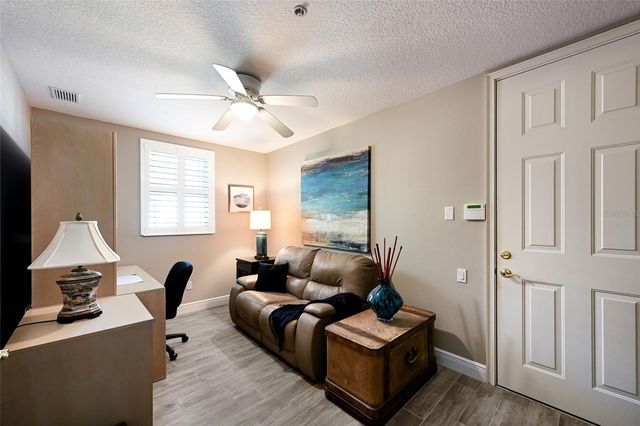 6523 MOORINGS POINT CIRCLE 202, Lakewood Ranch, FL 34202