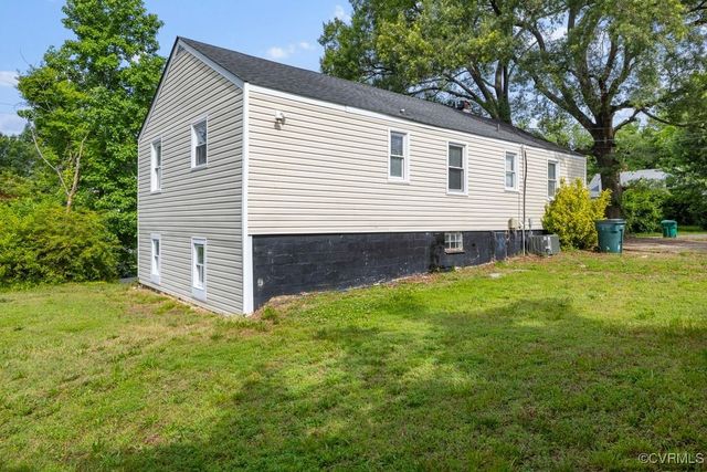 5811 Hermitage Rd, Henrico, VA 23228