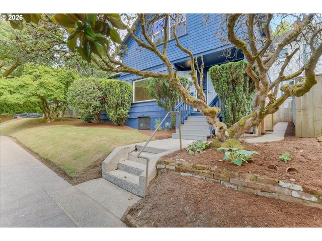 1712 Se STARK St, Portland, OR 97214