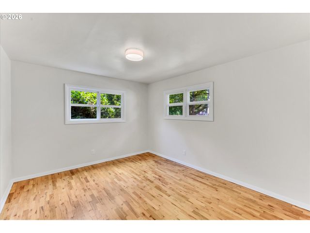 1712 Se STARK St, Portland, OR 97214