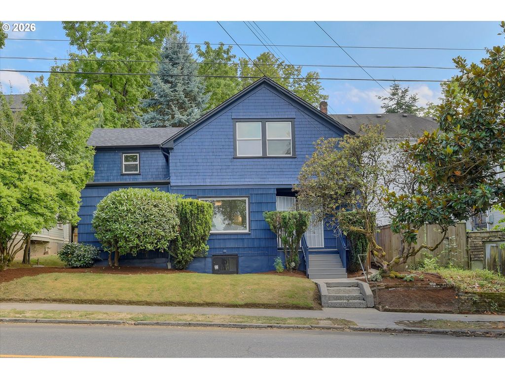 1712 Se STARK St, Portland, OR 97214