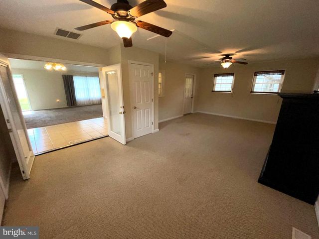 28 CIRCLE DR W, Milton, DE 19968