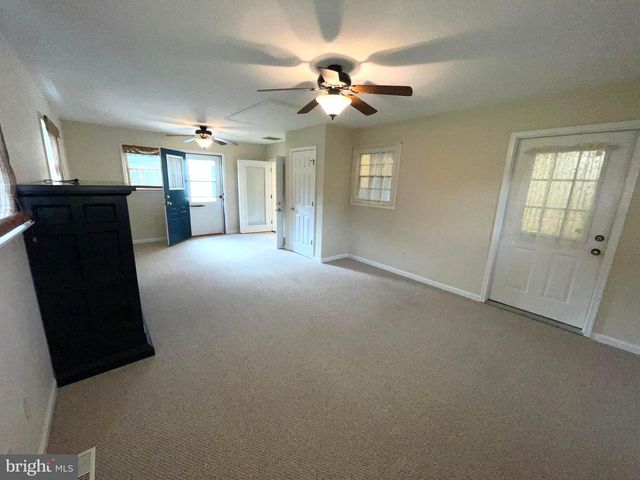 28 CIRCLE DR W, Milton, DE 19968