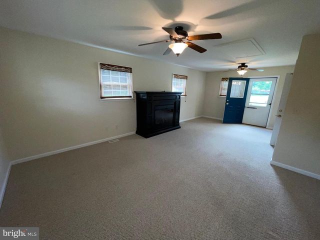 28 CIRCLE DR W, Milton, DE 19968