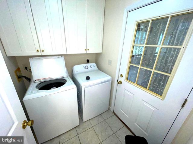28 CIRCLE DR W, Milton, DE 19968