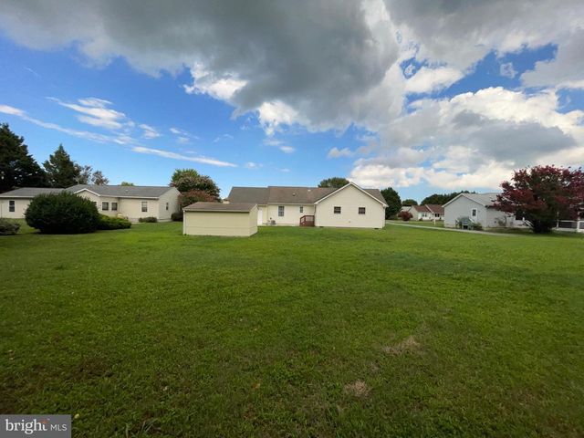 28 CIRCLE DR W, Milton, DE 19968