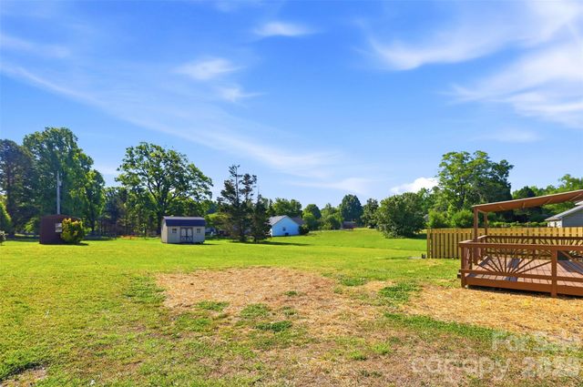 612 Meadowview Drive, Monroe, NC 28110