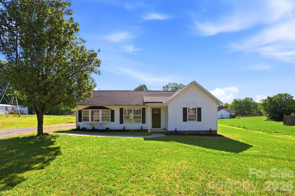 612 Meadowview Drive, Monroe, NC 28110