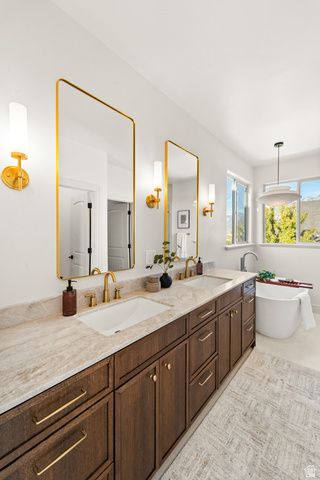 317 E MANILLA DR, Draper, UT 84020