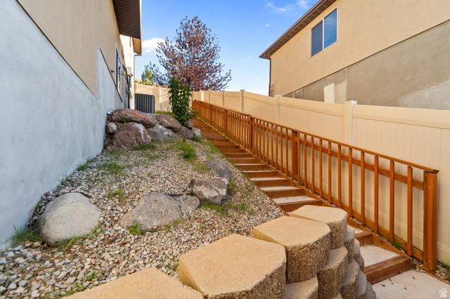 317 E MANILLA DR, Draper, UT 84020
