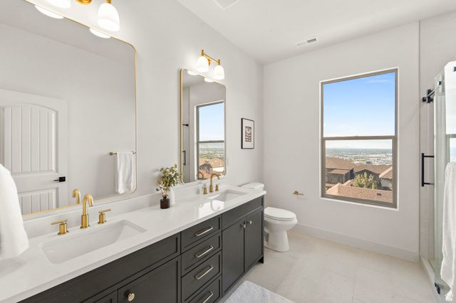 317 E MANILLA DR, Draper, UT 84020