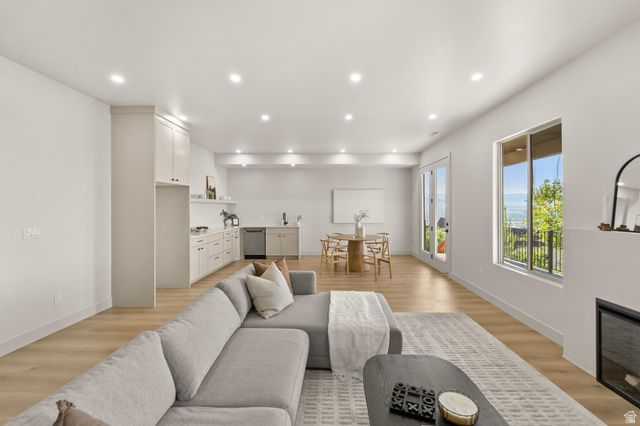 317 E MANILLA DR, Draper, UT 84020