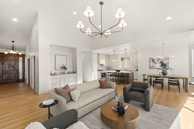 317 E MANILLA DR, Draper, UT 84020