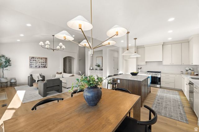 317 E MANILLA DR, Draper, UT 84020
