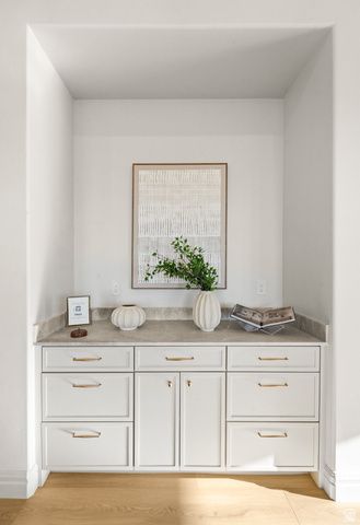 317 E MANILLA DR, Draper, UT 84020