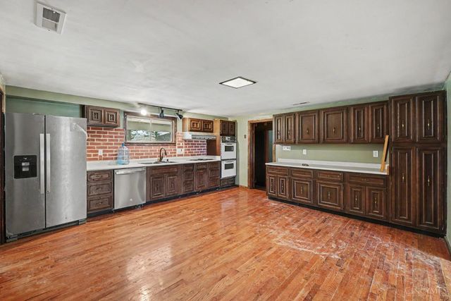 1649 Main Street W, Lewis Twp, OH 45119