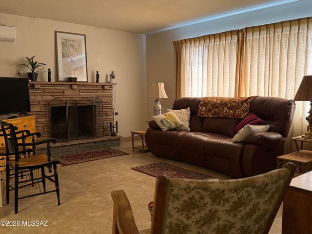 4035 E Alhambra Place, Tucson, AZ 85711