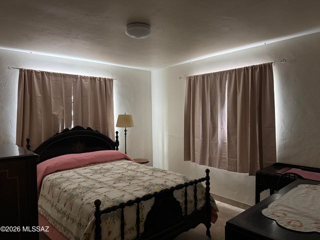 4035 E Alhambra Place, Tucson, AZ 85711