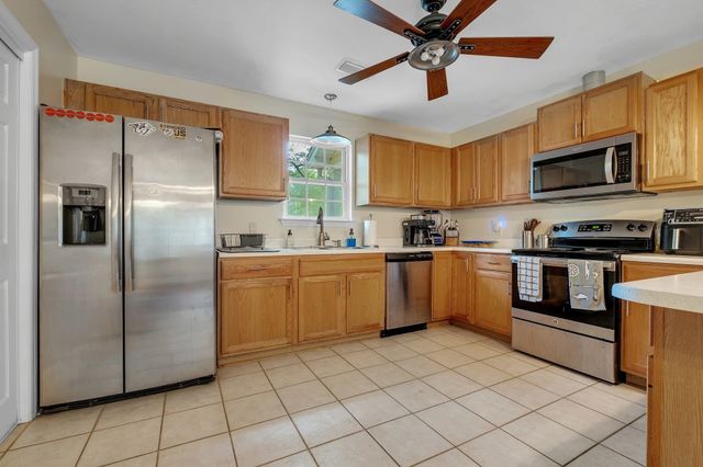7079 John Wayne Court, Tallahassee, FL 32305