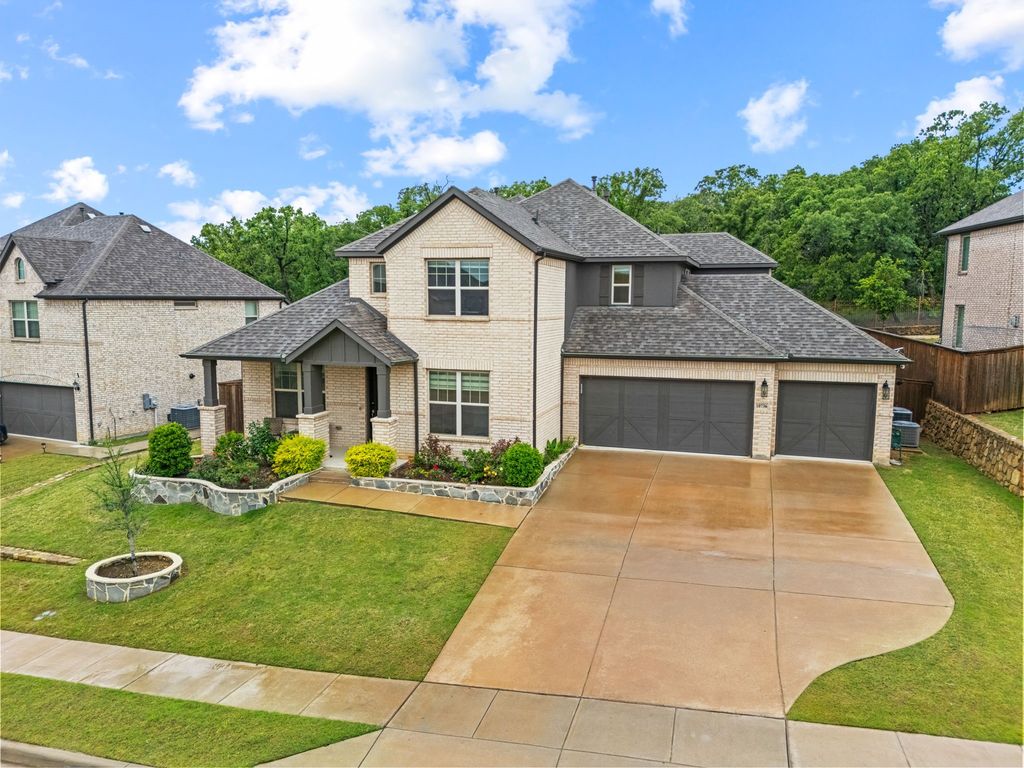 10736 Smoky Oak Trail, Argyle, TX 76226