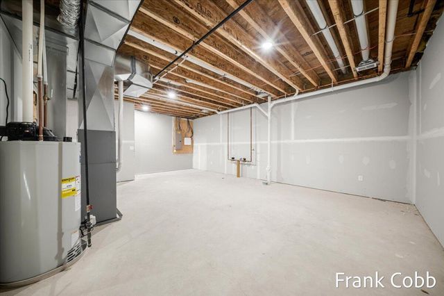 2511 Chestnut Trail, Muskegon, MI 49442