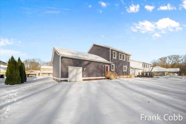 2511 Chestnut Trail, Muskegon, MI 49442