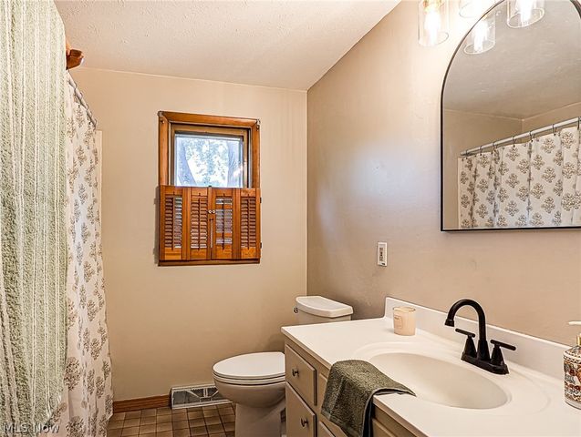 9386 Gettysburg Drive, Twinsburg, OH 44087