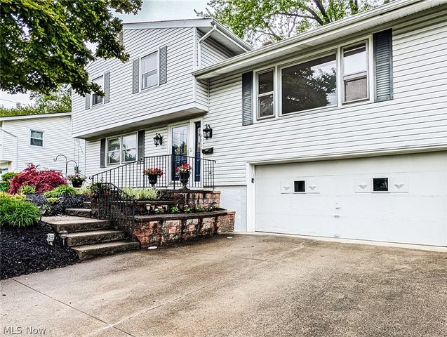 9386 Gettysburg Drive, Twinsburg, OH 44087