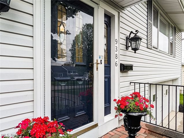 9386 Gettysburg Drive, Twinsburg, OH 44087