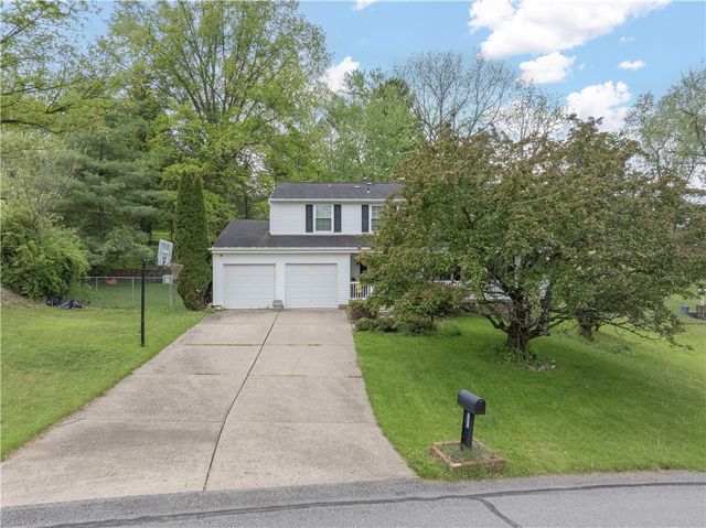 304 Carmell Drive, Upper St Clair, PA 15241