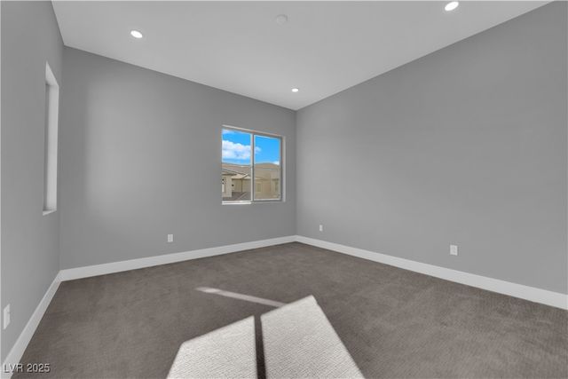 10648 Stone Ledge Avenue, Las Vegas, NV 89135