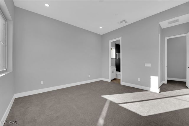 10648 Stone Ledge Avenue, Las Vegas, NV 89135