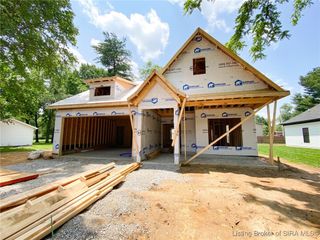 229 Hopkins Lane, Jeffersonville, IN 47130