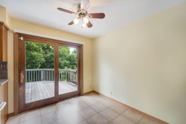 518 W Grand AVENUE, Port Washington, WI 53074